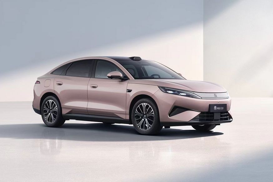BYD Qin Max на кованых дисках FORZA