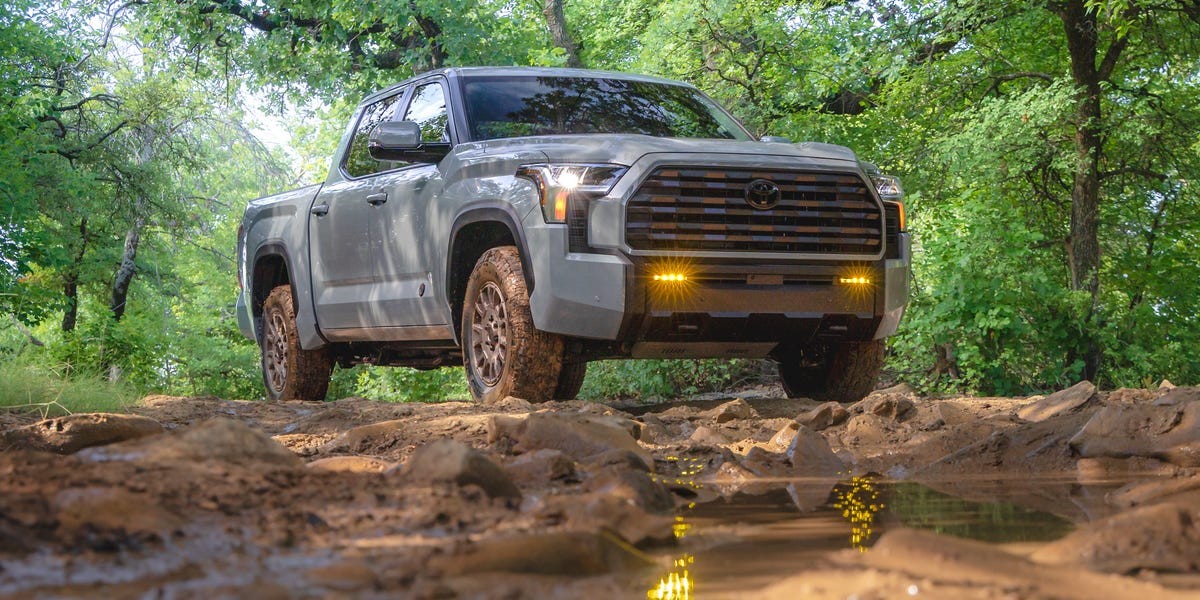 2027 Toyota Tundra Trailhunter на кованых дисках FORZA