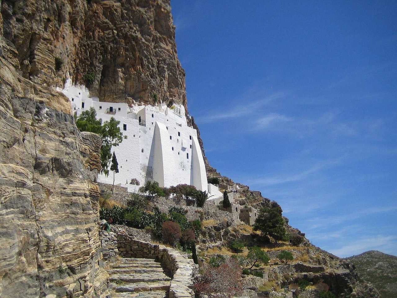 Same Hozoviotissa monastery as ports/amorgos