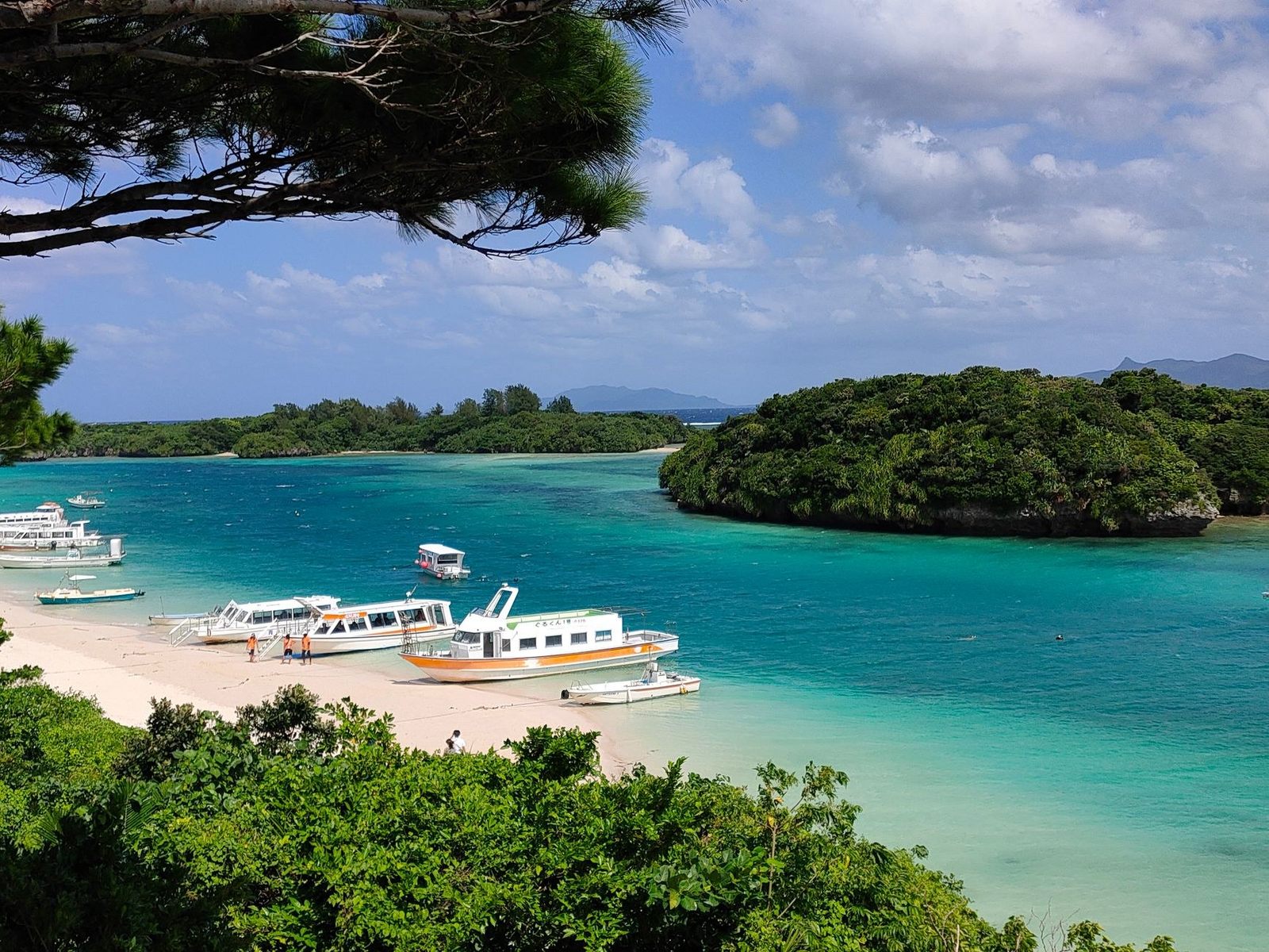 Kabira Bay turquoise shallows Ishigaki