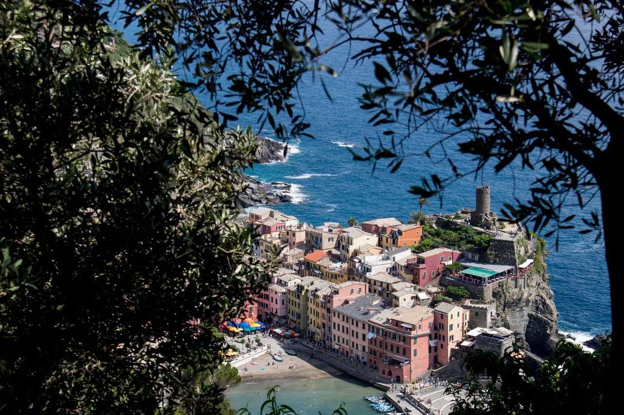 Vernazza, Cinque Terre, day, blue sky