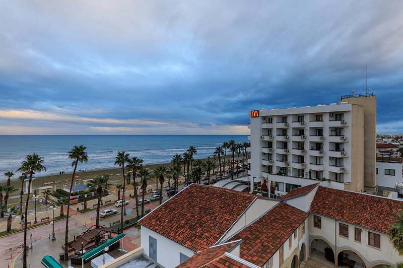 Larnaca Finikoudes palm promenade and seafront
