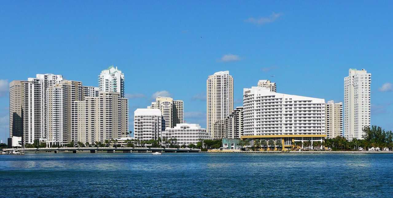 Different daytime bay skyline than ports/miami