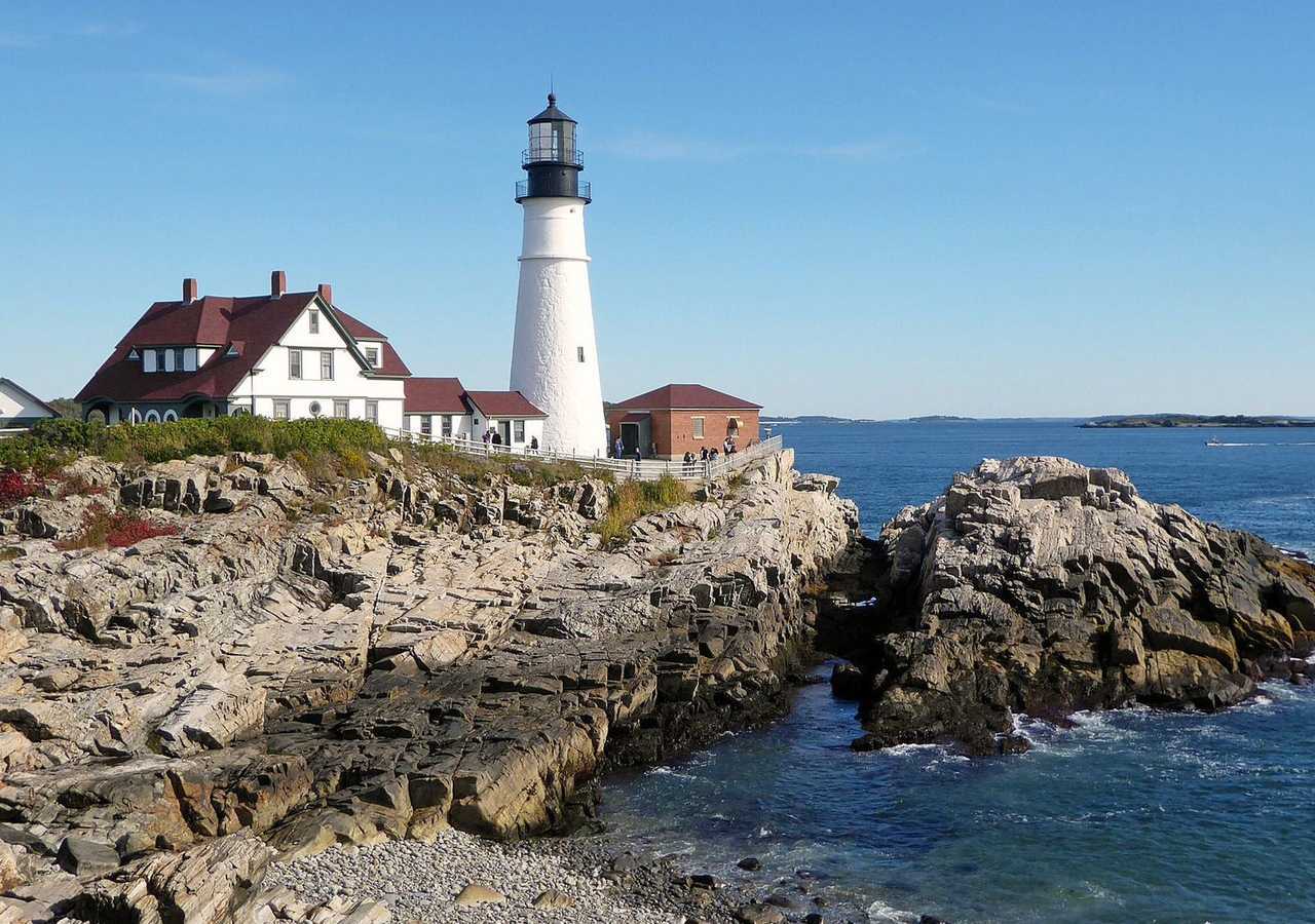 Portland Head Light, Cape Elizabeth / Portland ME, day, blue sky