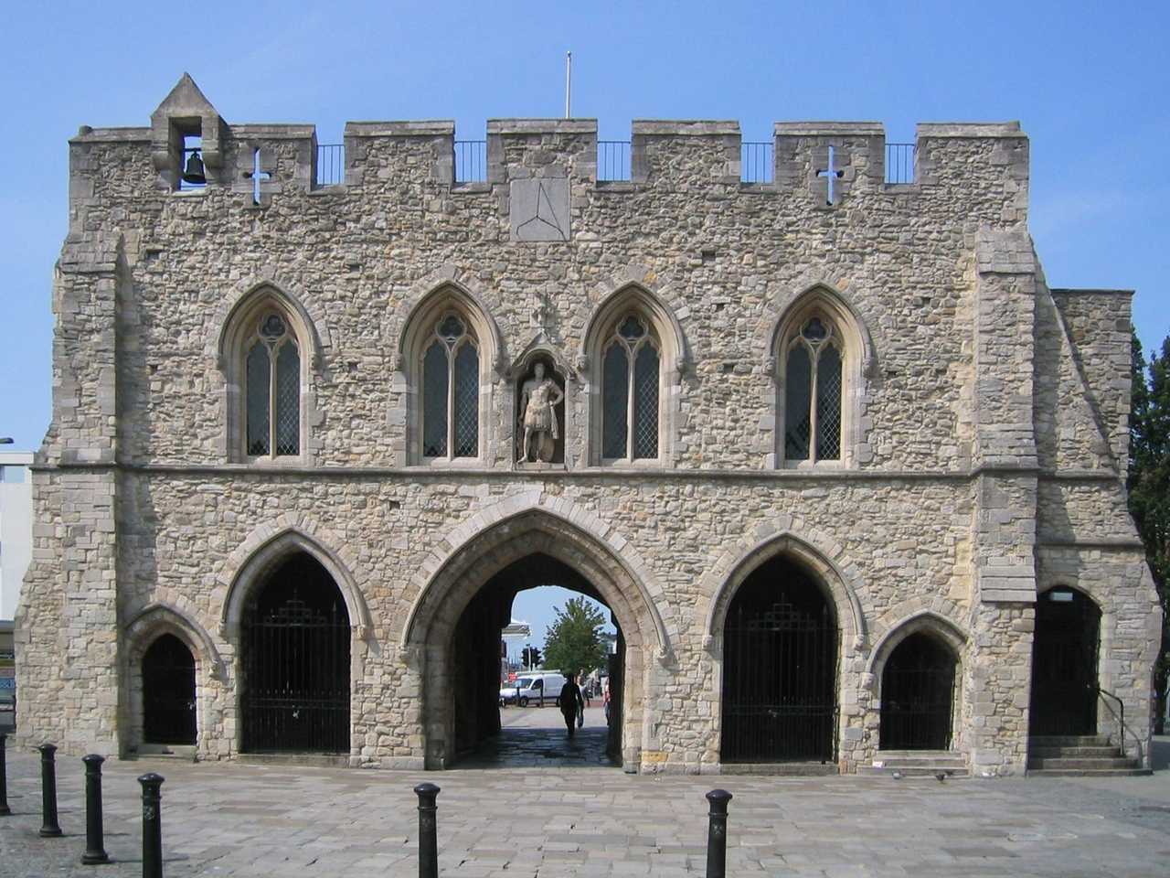 Southampton city shot: Bargate, landscape, day, blue sky