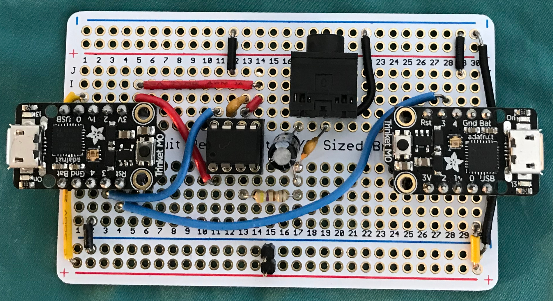 dsp-G1 synth chip with MIDI keyboard and control inputs