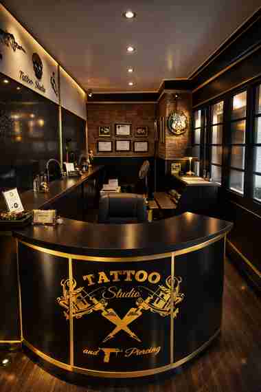Tattooland Canarias studio interior in Playa del Ingles