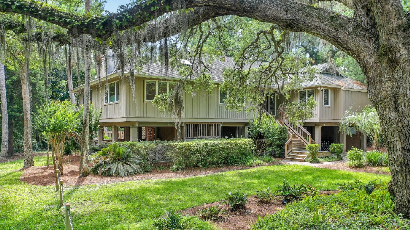 Single-family home at 12 Ibis St, North Forest Beach, Hilton Head Island — sold by Joel Androna, Real Broker LLC