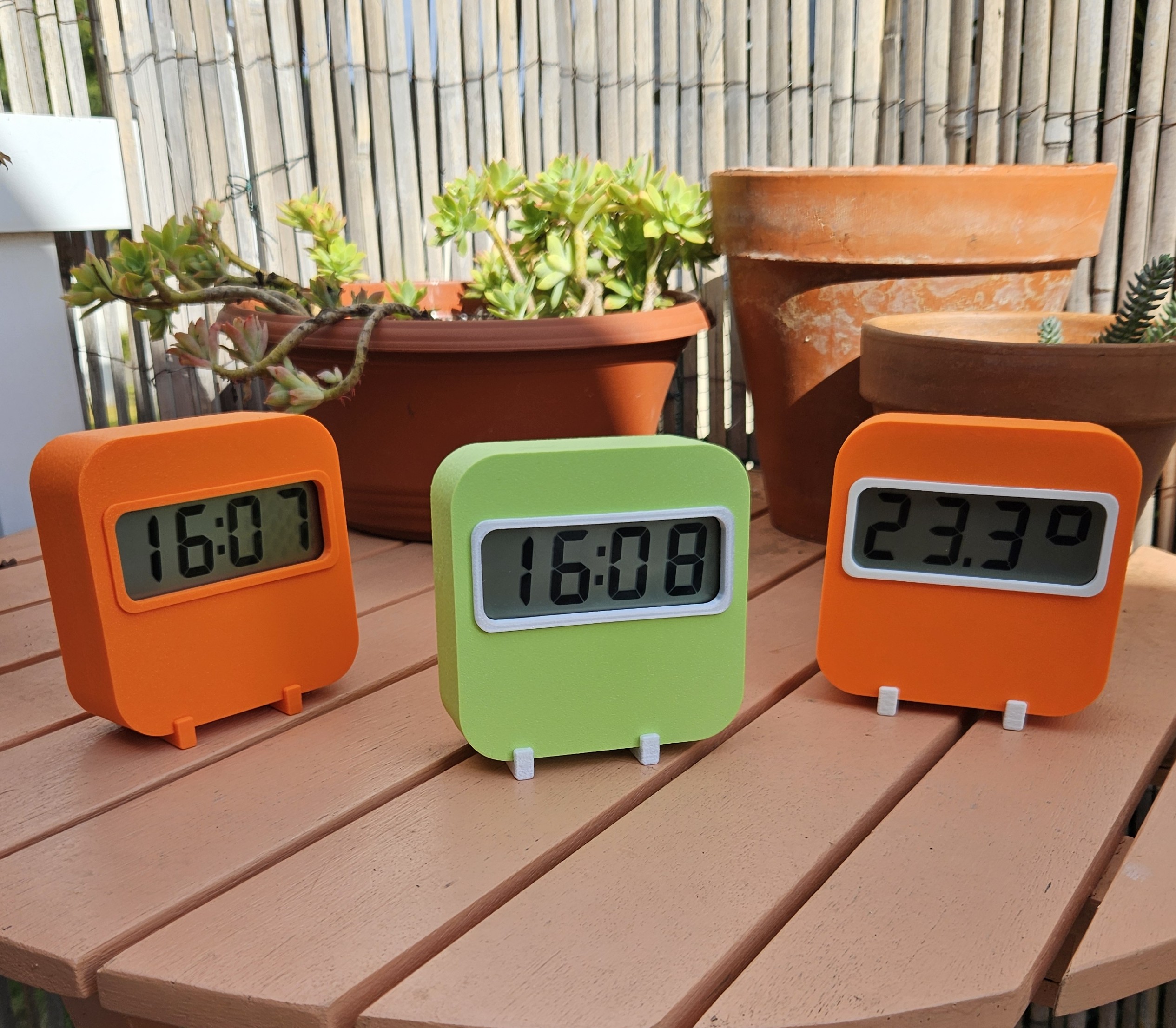 LCD CLOCK, from the project README