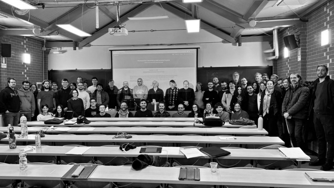 Group photo at the Riemannian Geometry conference in Torino