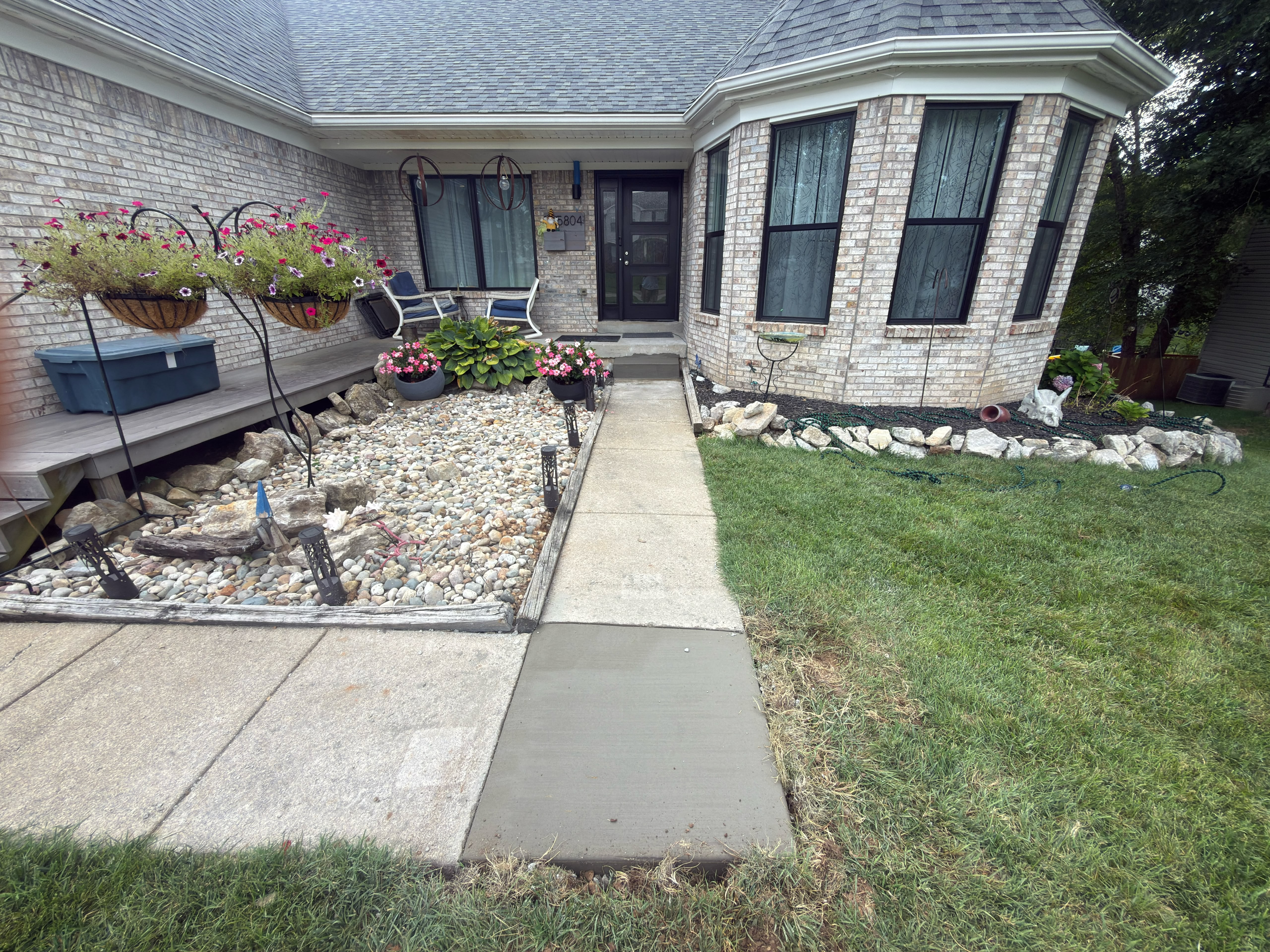 Front walkway & landing