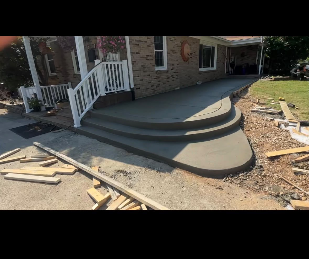 Curved porch & steps