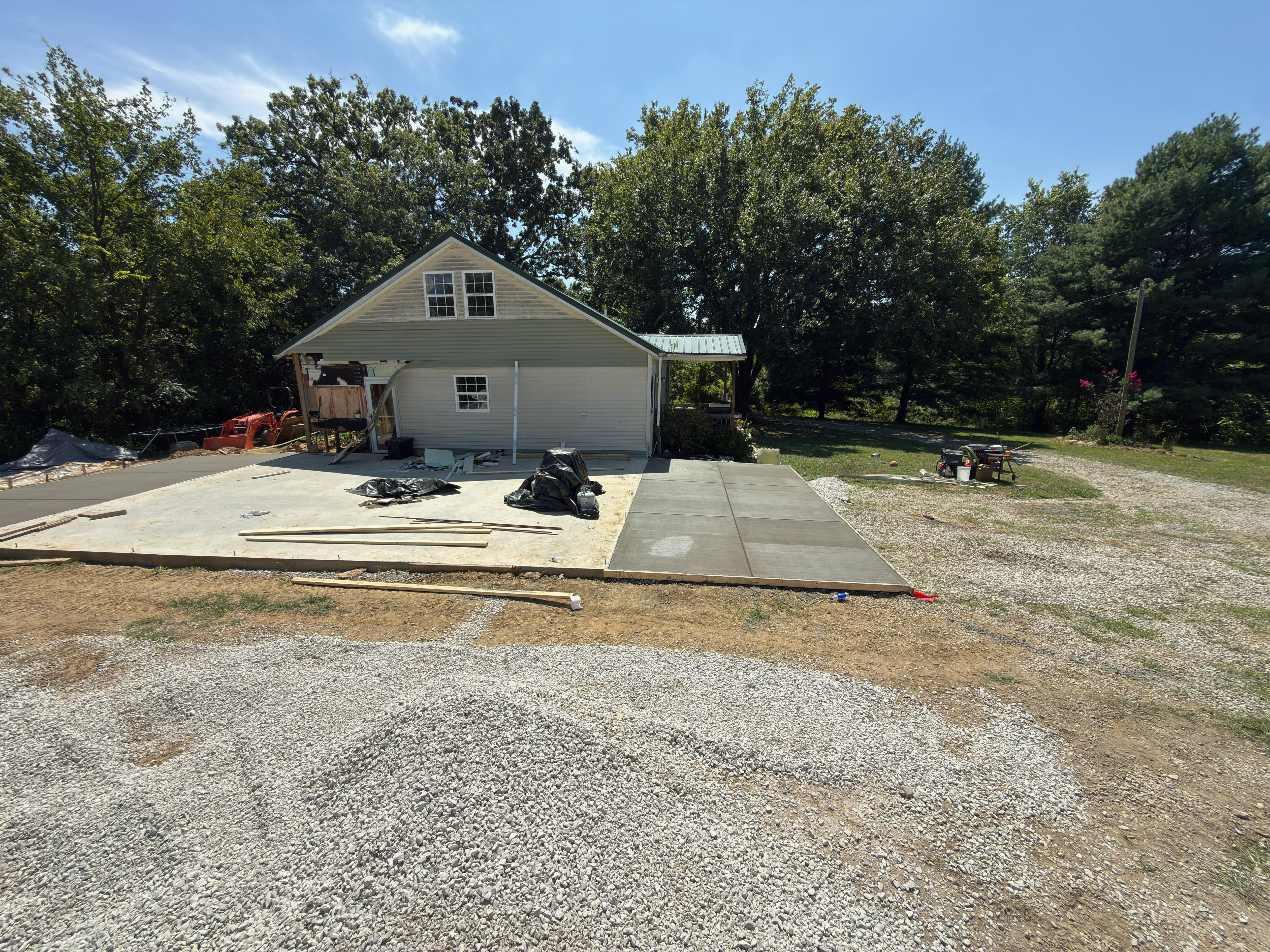 Freshly poured concrete slab — MG Concrete LLC