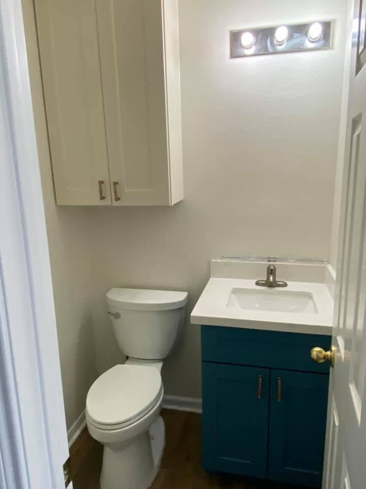 Teal Vanity Bath