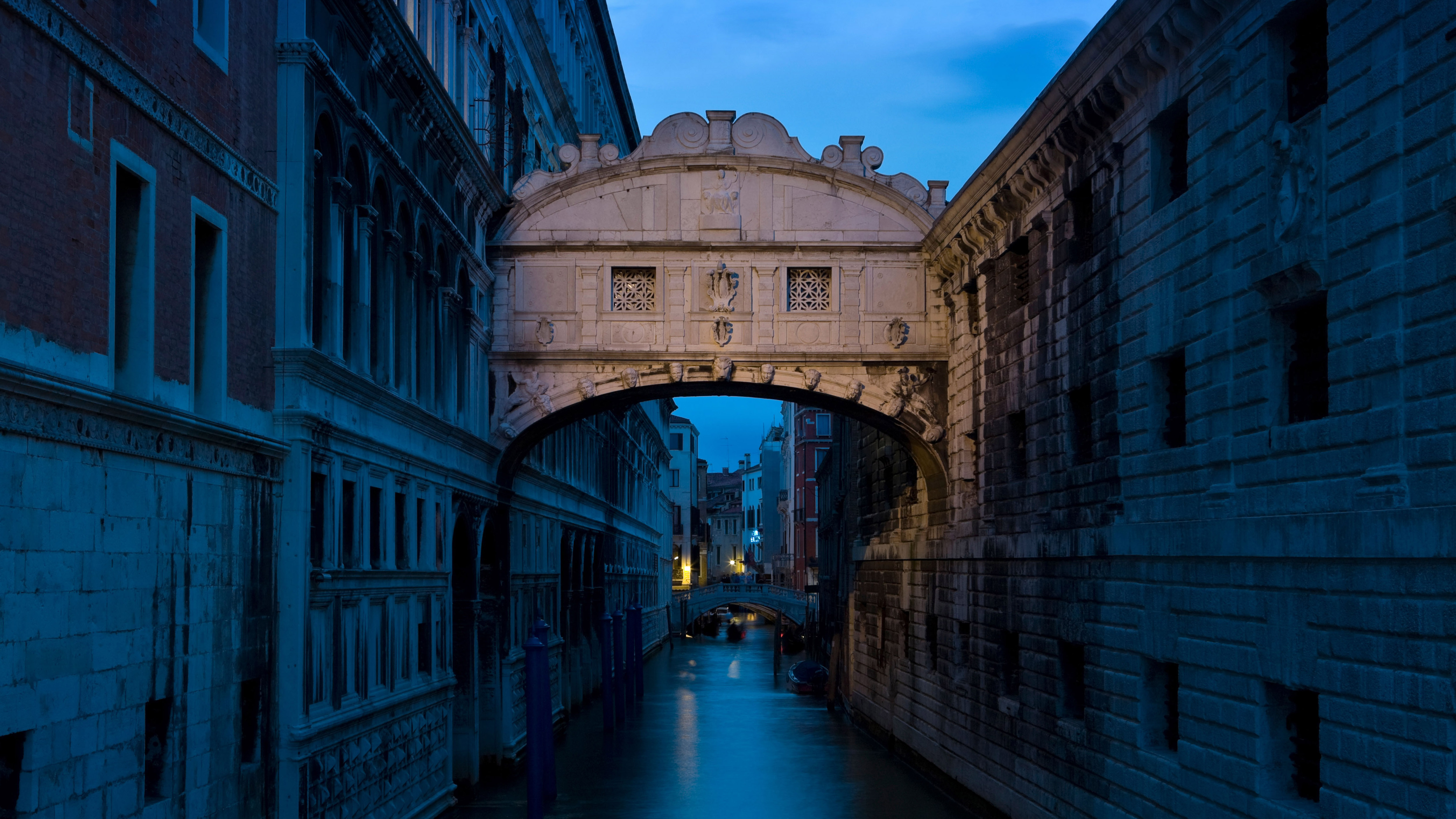 意大利威尼斯的叹息桥 (© Doug Pearson/Alamy)