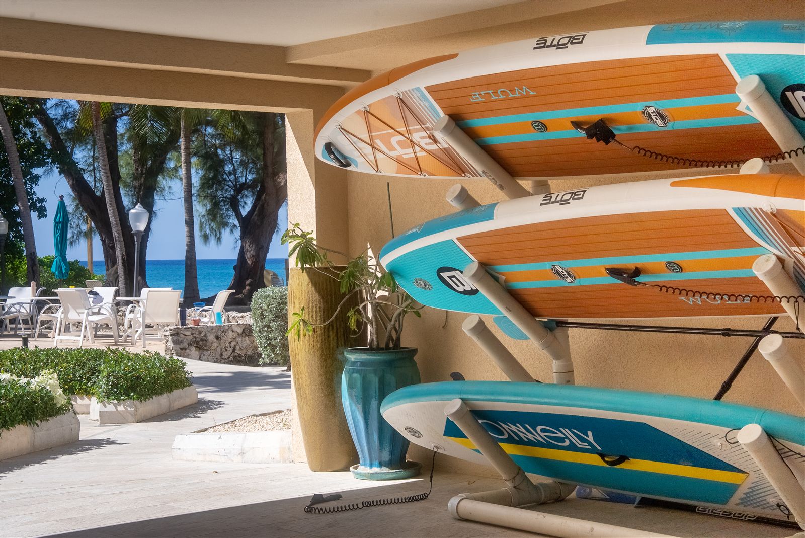 London House Breezeway