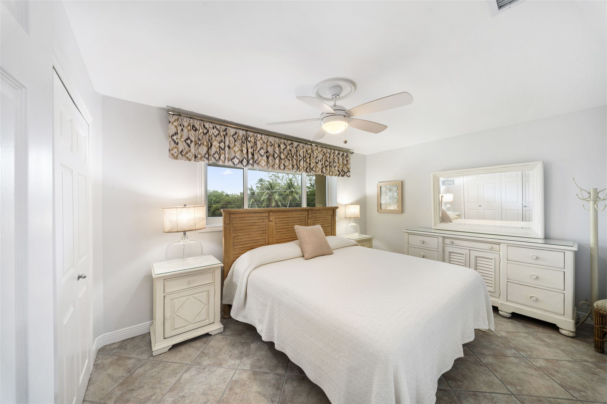 Penthouse — Penthouse 3 Bedroom photo 9
