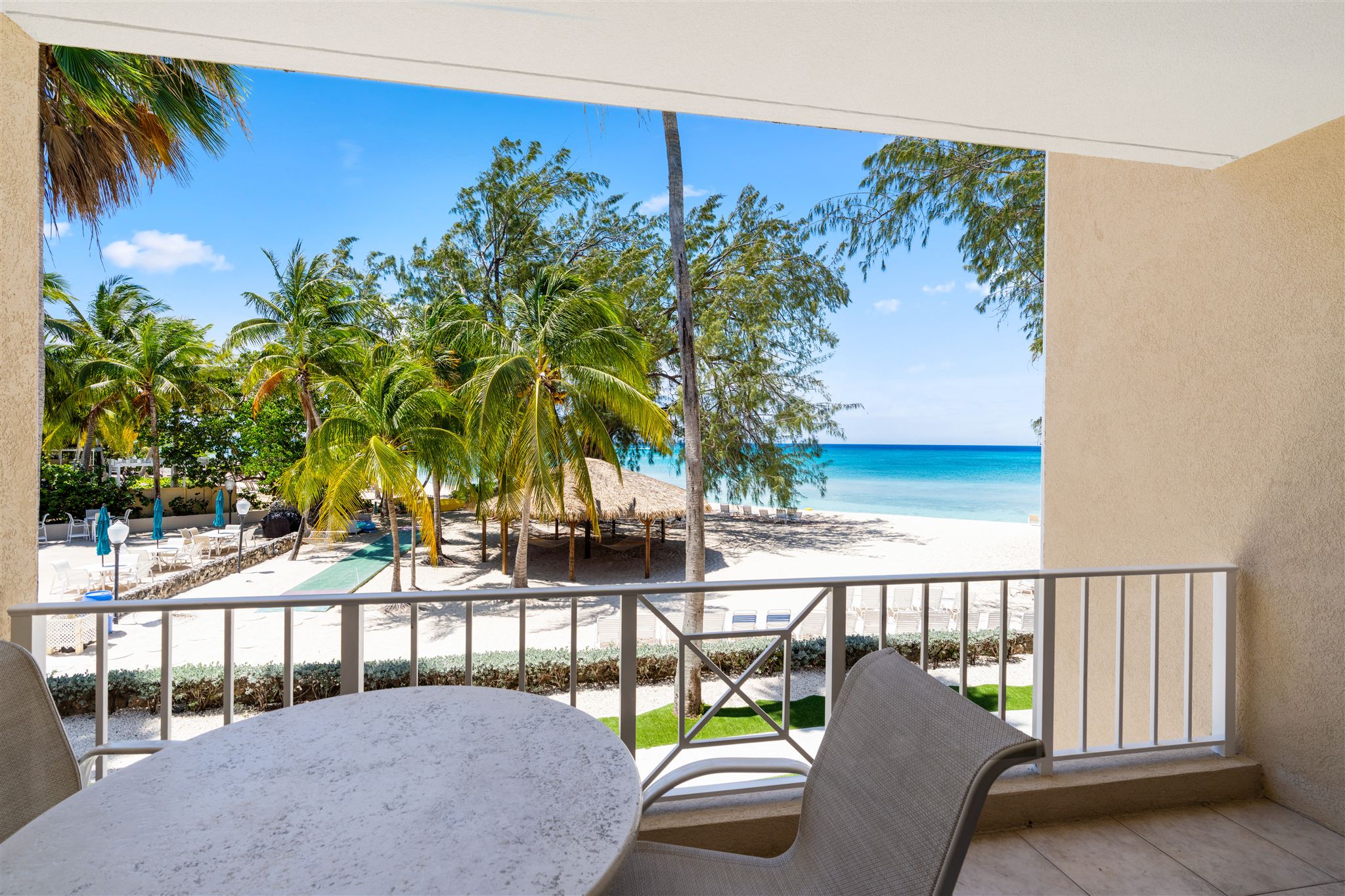 Ocean Front 2 Bedroom Condo at London House