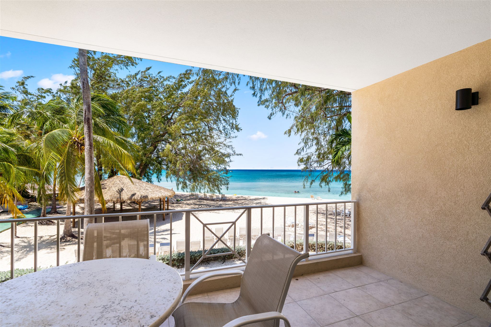 Ocean Front Deluxe 2 Bedroom Condo at London House