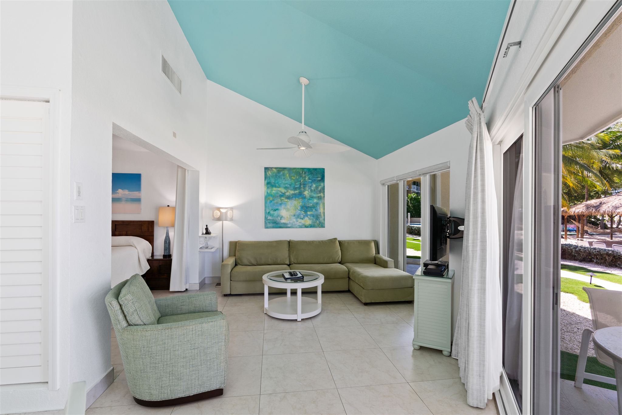 Condo 8 — Honeymoon Suite 1 Bedroom photo 1