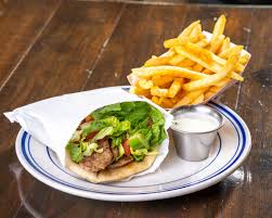 Gyros Pita Menü
