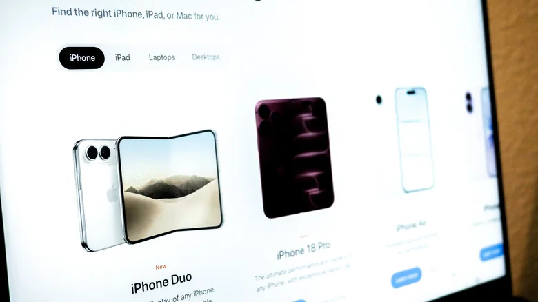 Apple's online store showing the iPhone Duo and the iPhone 18 Pro.