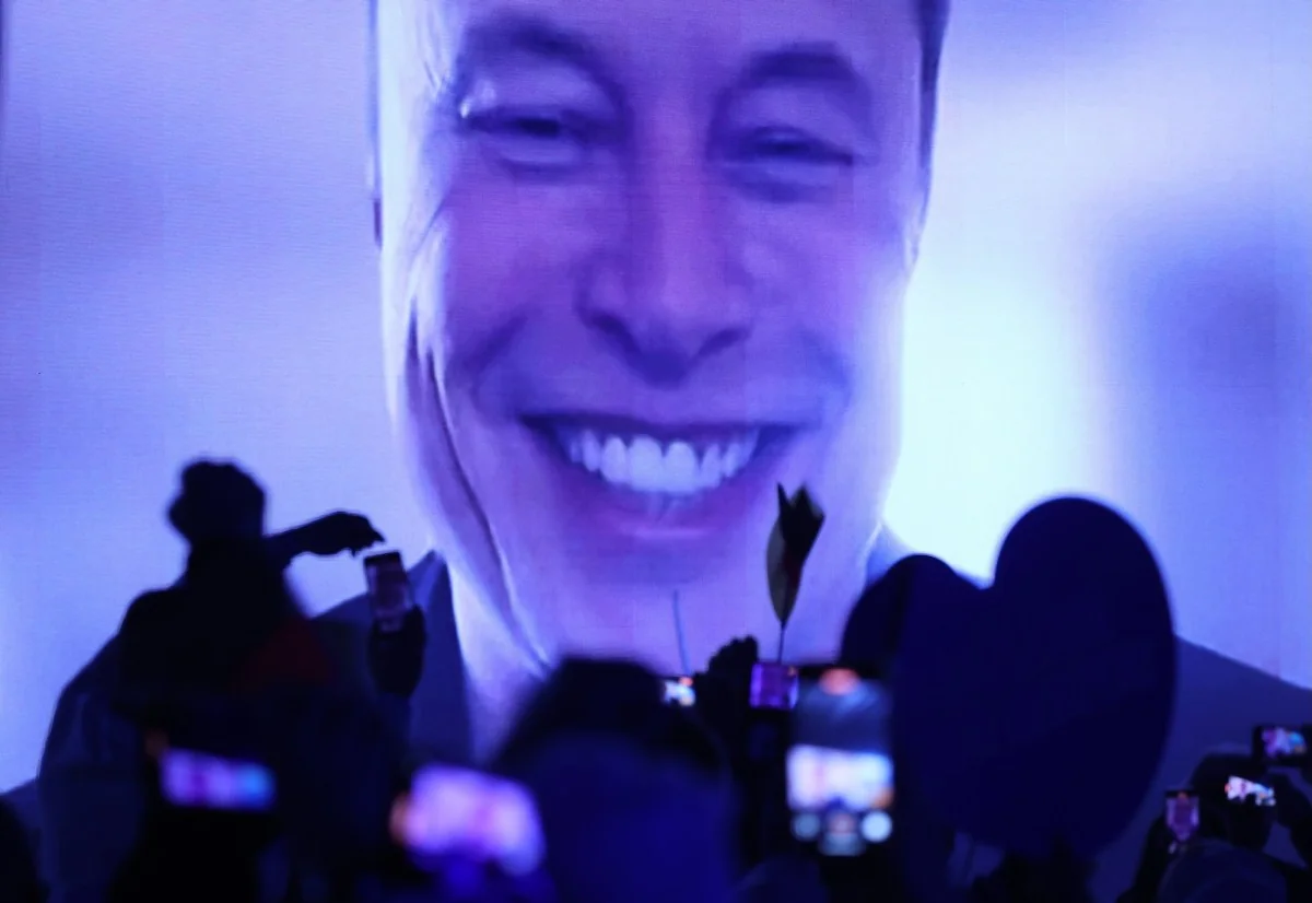Elon Musk’s xAI Owns dot.com Following OpenAI’s Dots Launch