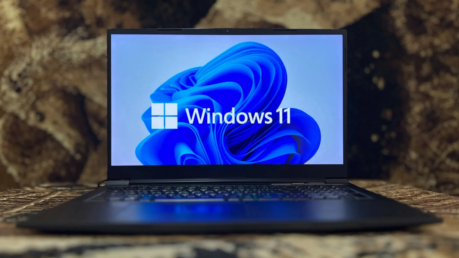 How to Master Virtual Desktops in Windows for Better Productivity