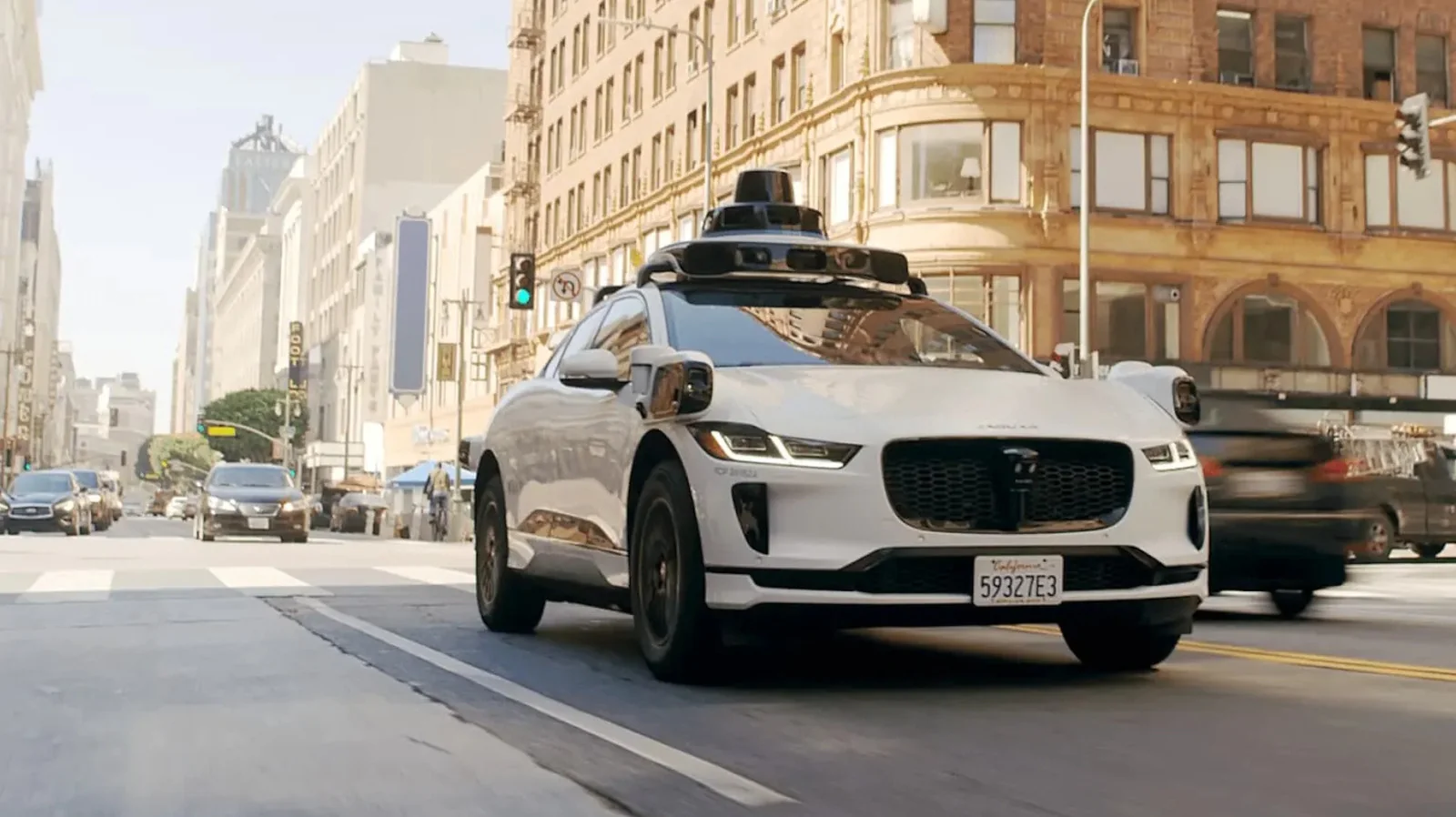 California Passes Law to Fine Robotaxi Companies for Blocking First Responders