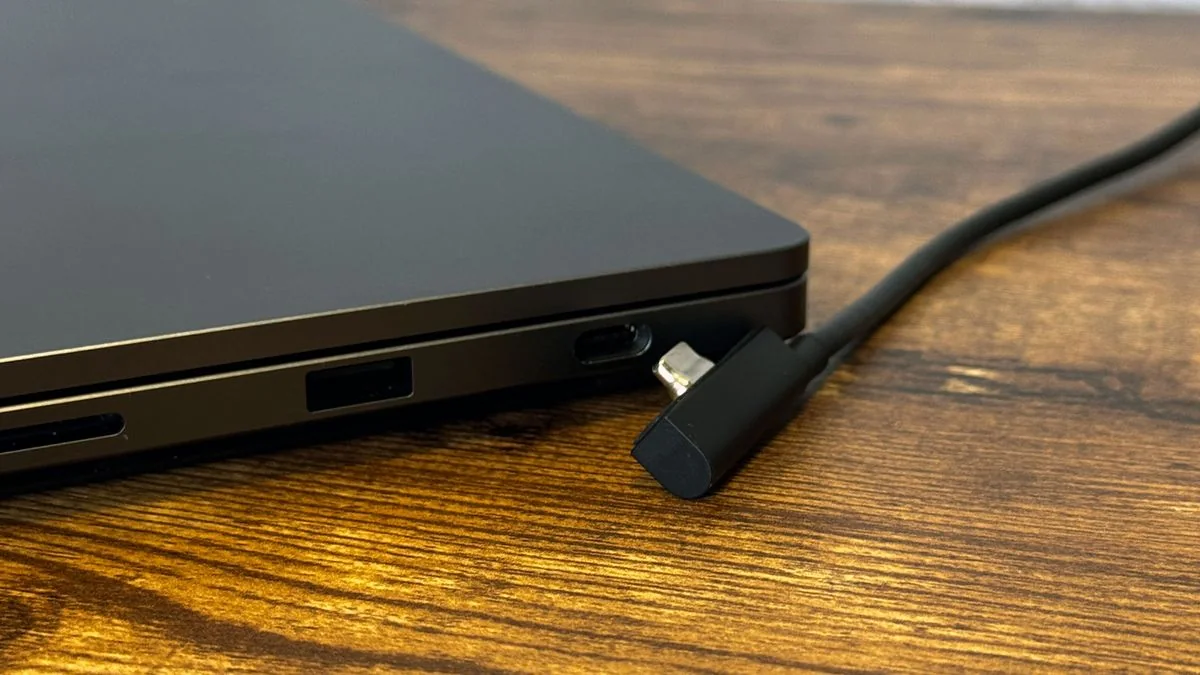 Microsoft Surface Laptop Ultra