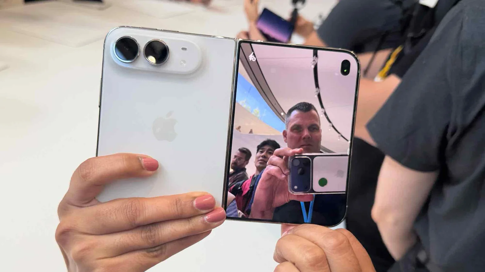 iPhone Duo