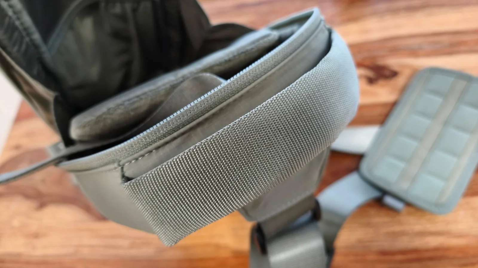 Belkin Travel Bag for Nintendo Switch 2