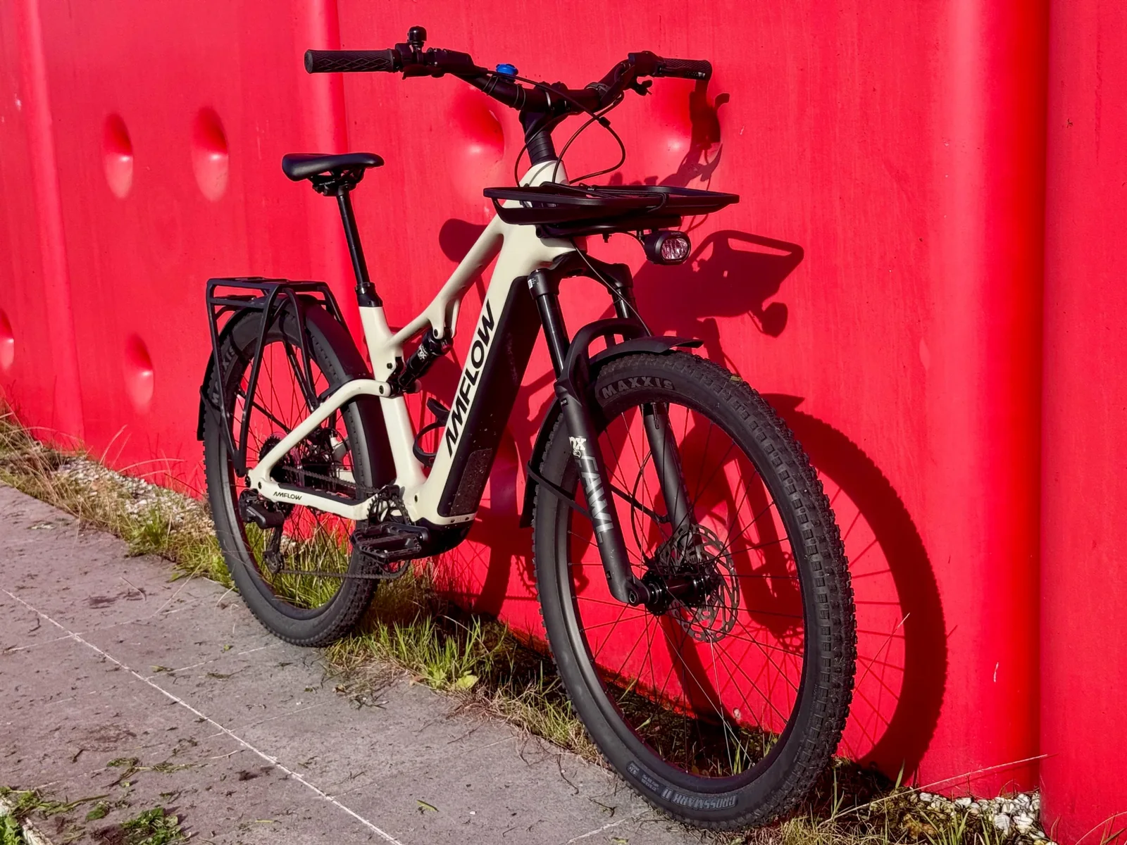<em>The front rack is super useful, but it’s a bring your own bungee cord affair.</em>
