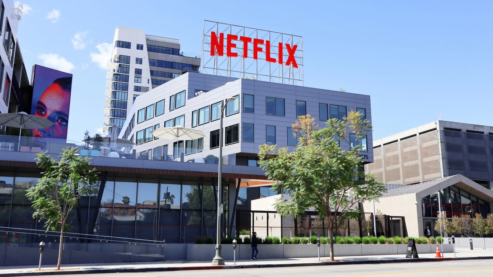 Netflix Announces Major Layoffs Affecting Around 1,000 Employees