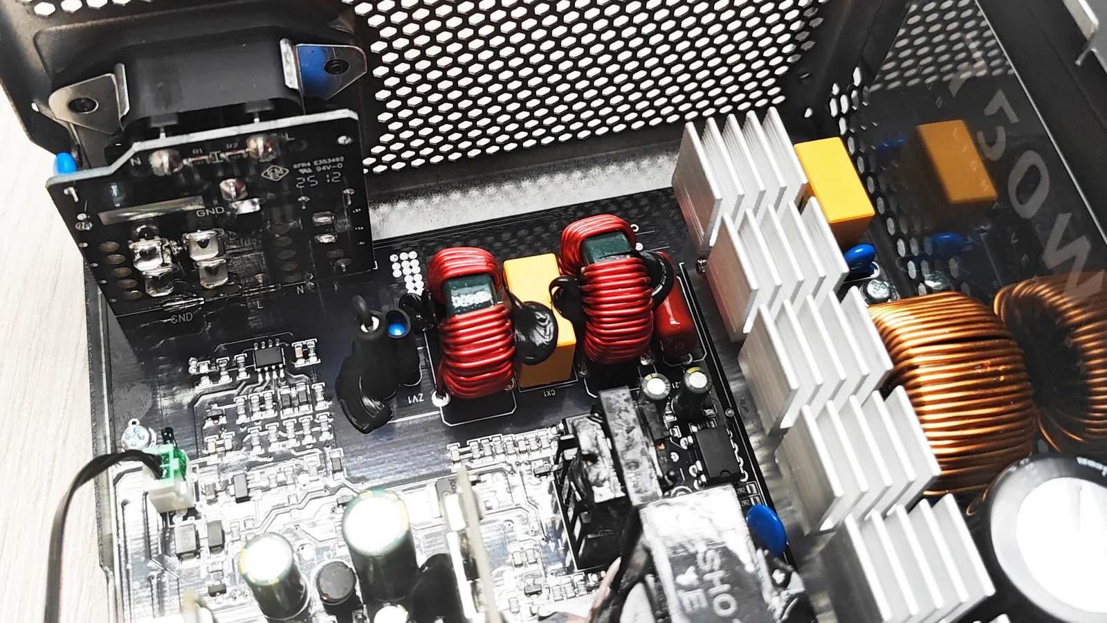 Gamemax RGB PRO 750G