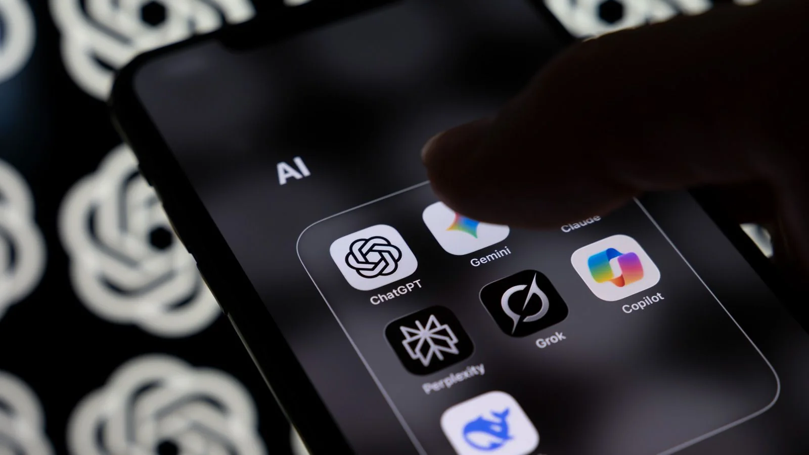 UK Government Urges Staff to Stop Thanking AI Chatbots in New Guidance