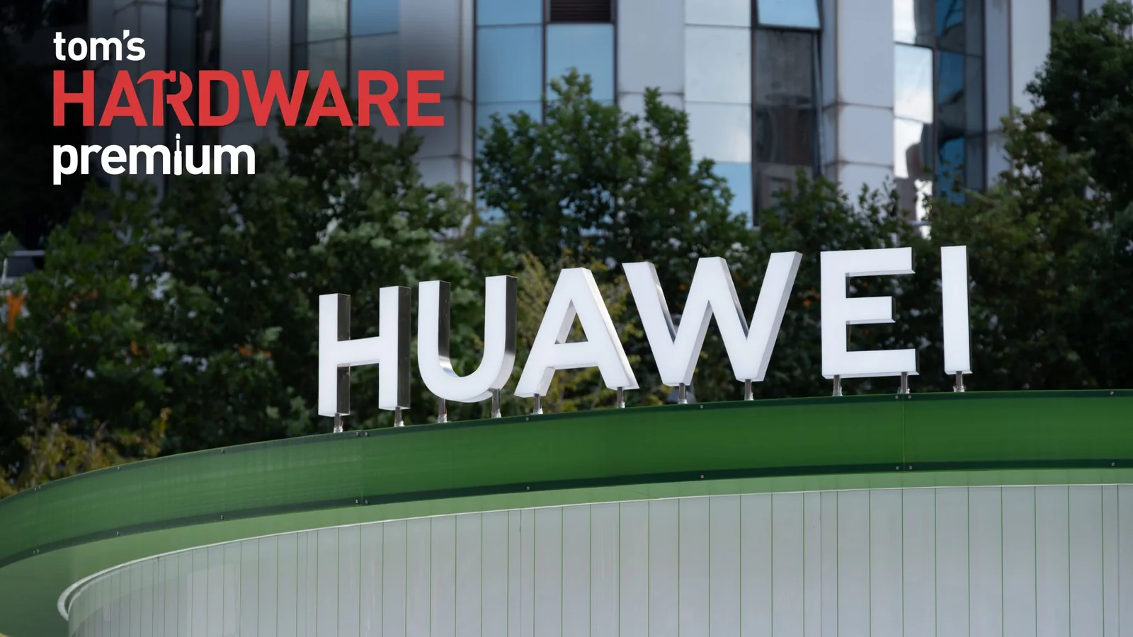 Qualcomm Licenses Huawei Chip-Stacking Patents for Future Tech