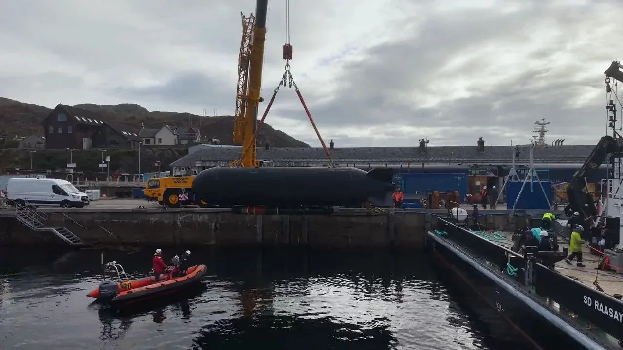 U.S. and UK Navies Launch Torpedo from Robotic Submarine in Historic First