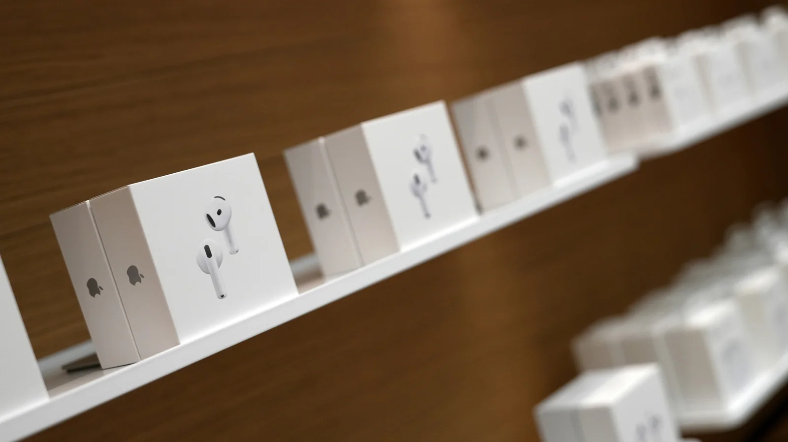 What to Do When Only One of Your AirPods Is Working