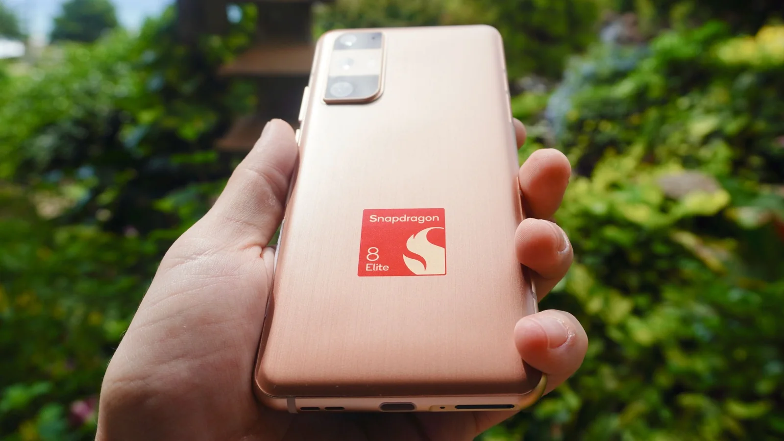 Snapdragon 8 Elite Extreme Gen 6 Benchmarks: Faster CPU, AI Gaming, and Agentic Future