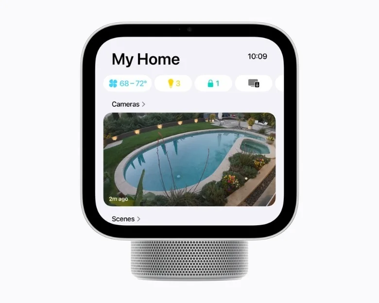 Smart display showing a