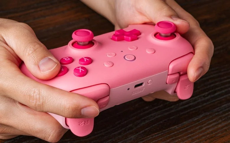 The Ultimate 2C controller in pink.