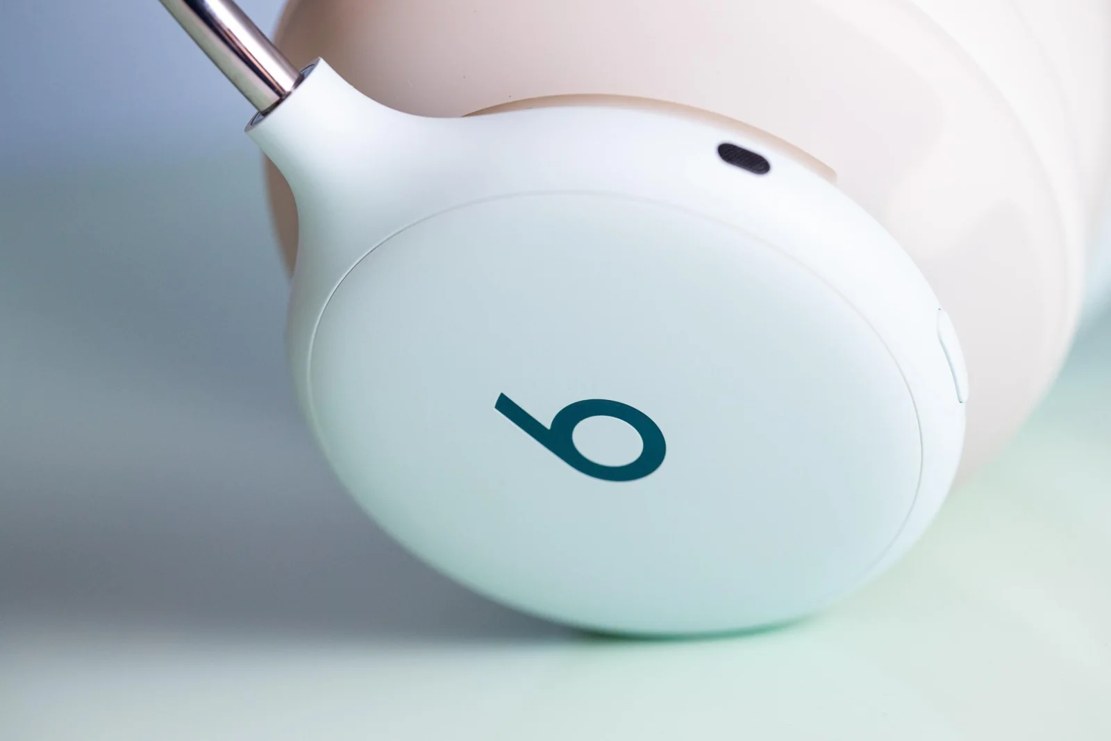 A closeup of the side of the Beats 360 headphones.