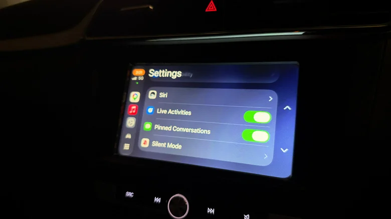 The Live Activities toggle in CarPlay.