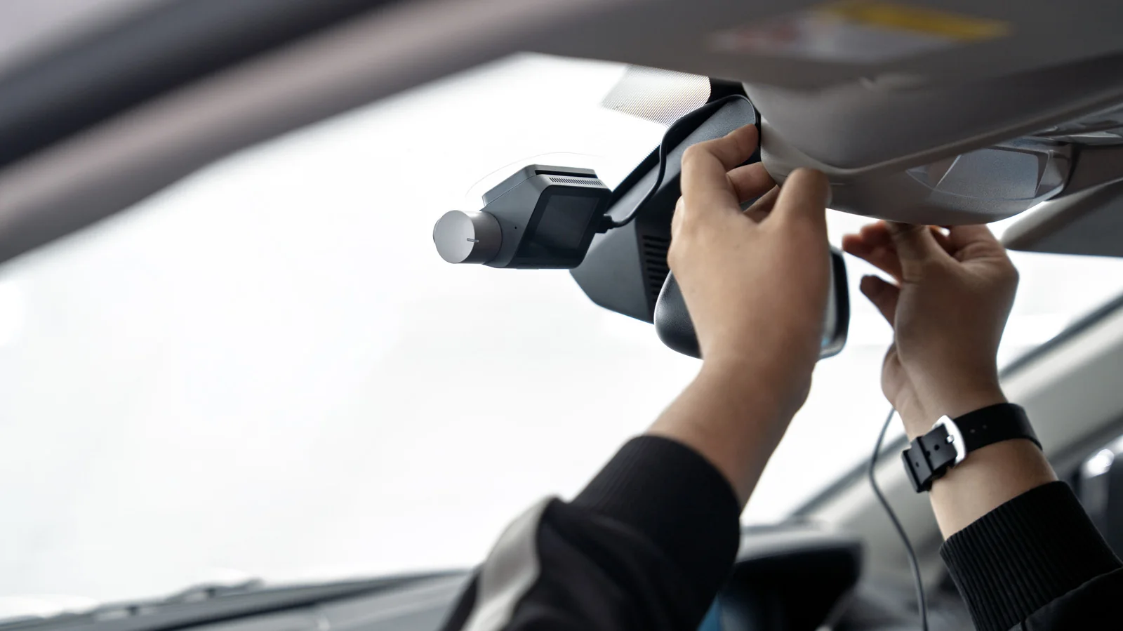How Wireless Backup Cameras Work and What to Expect