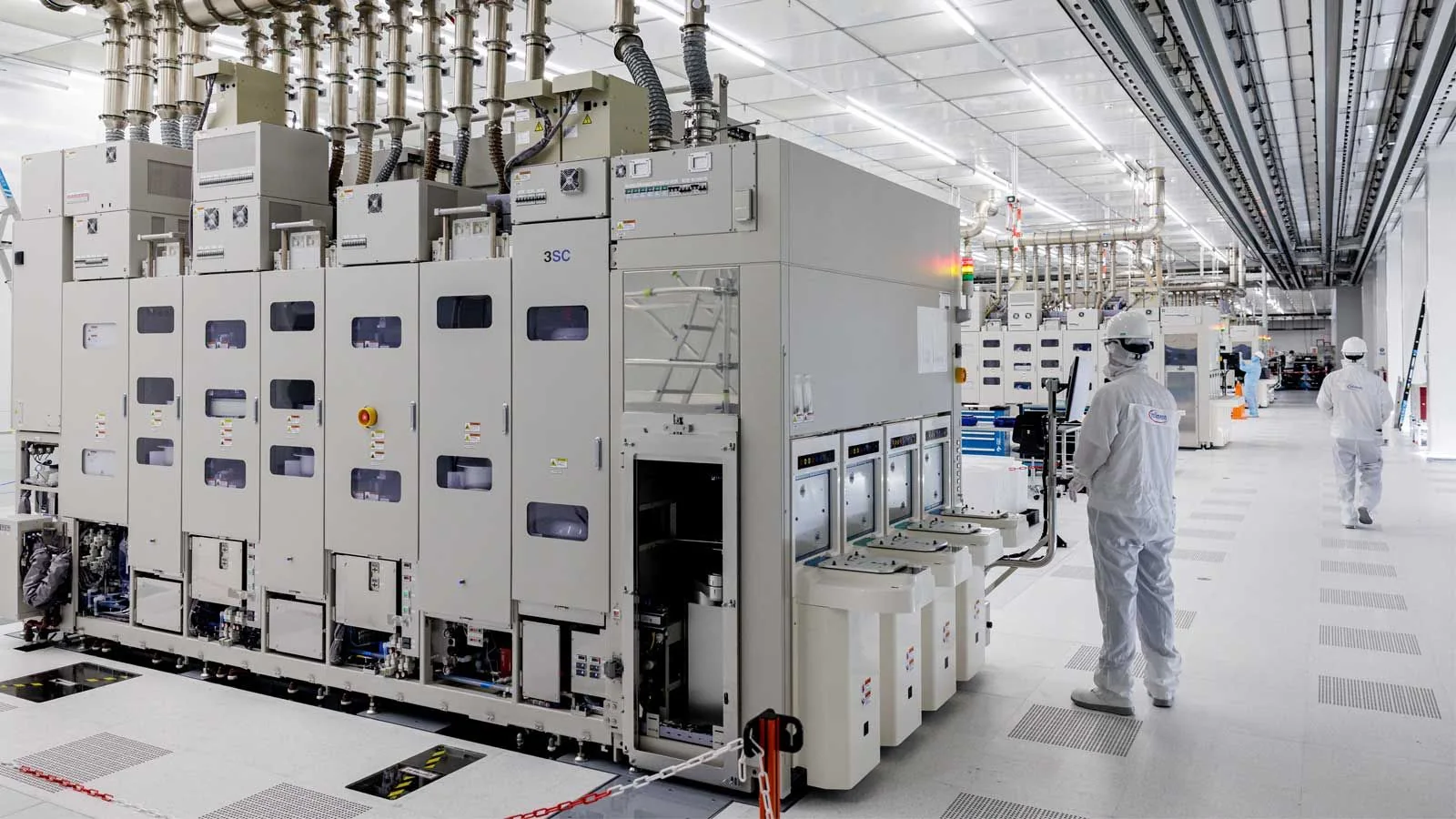 Gigaphoton Debuts Neon Recycling System for Chip Manufacturing