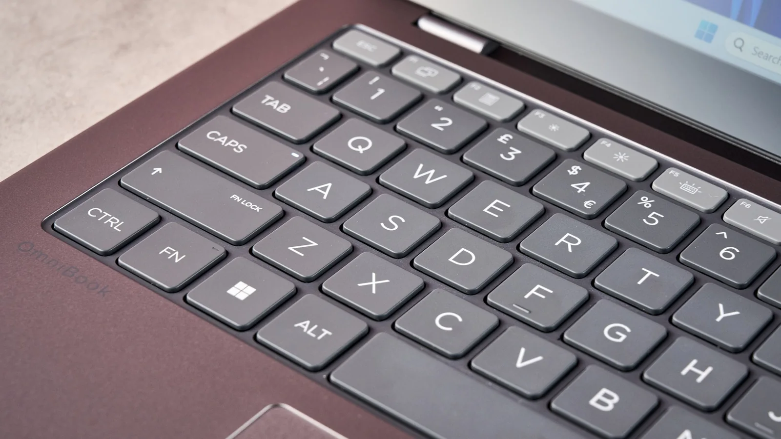 HP OmniBook X 14