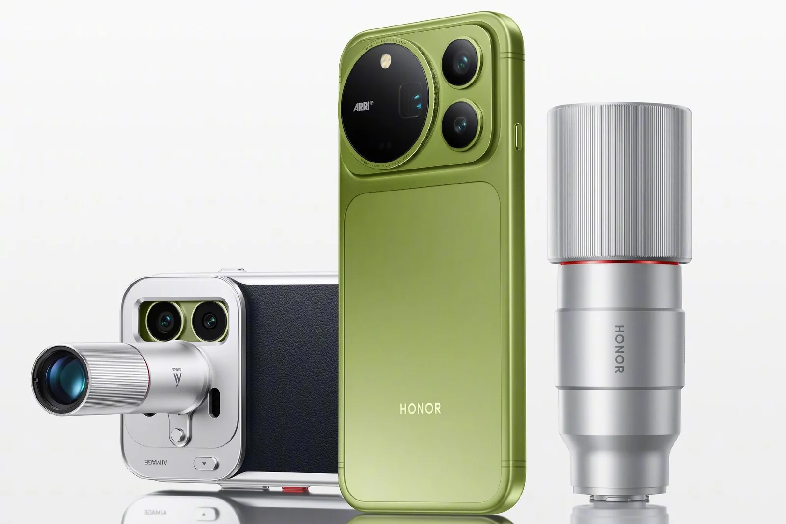 The Magic 9 Pro Max supports Honor’s G200 and G500 teleconverter lenses, plus a custom SmallRig video kit.
