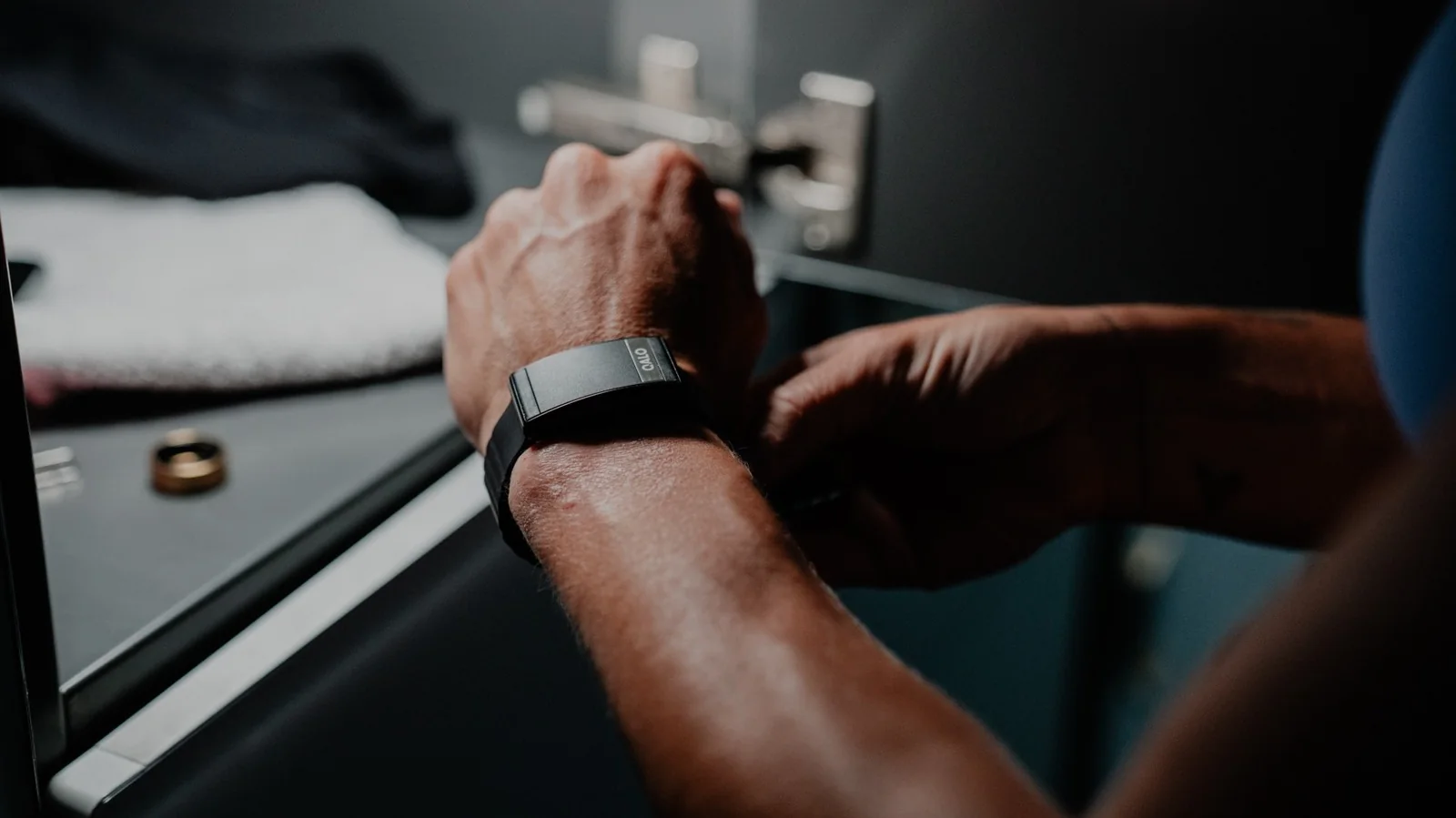 QALO Launches SL-1 Smart Band to Complement Its Smart Ring Ecosystem