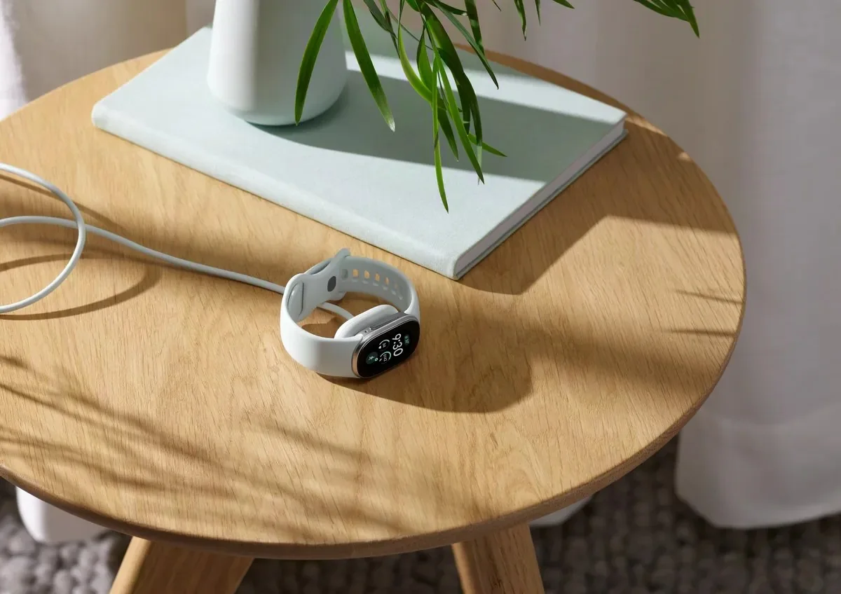 Google Expands Wearable Lineup With Fitbit Edge